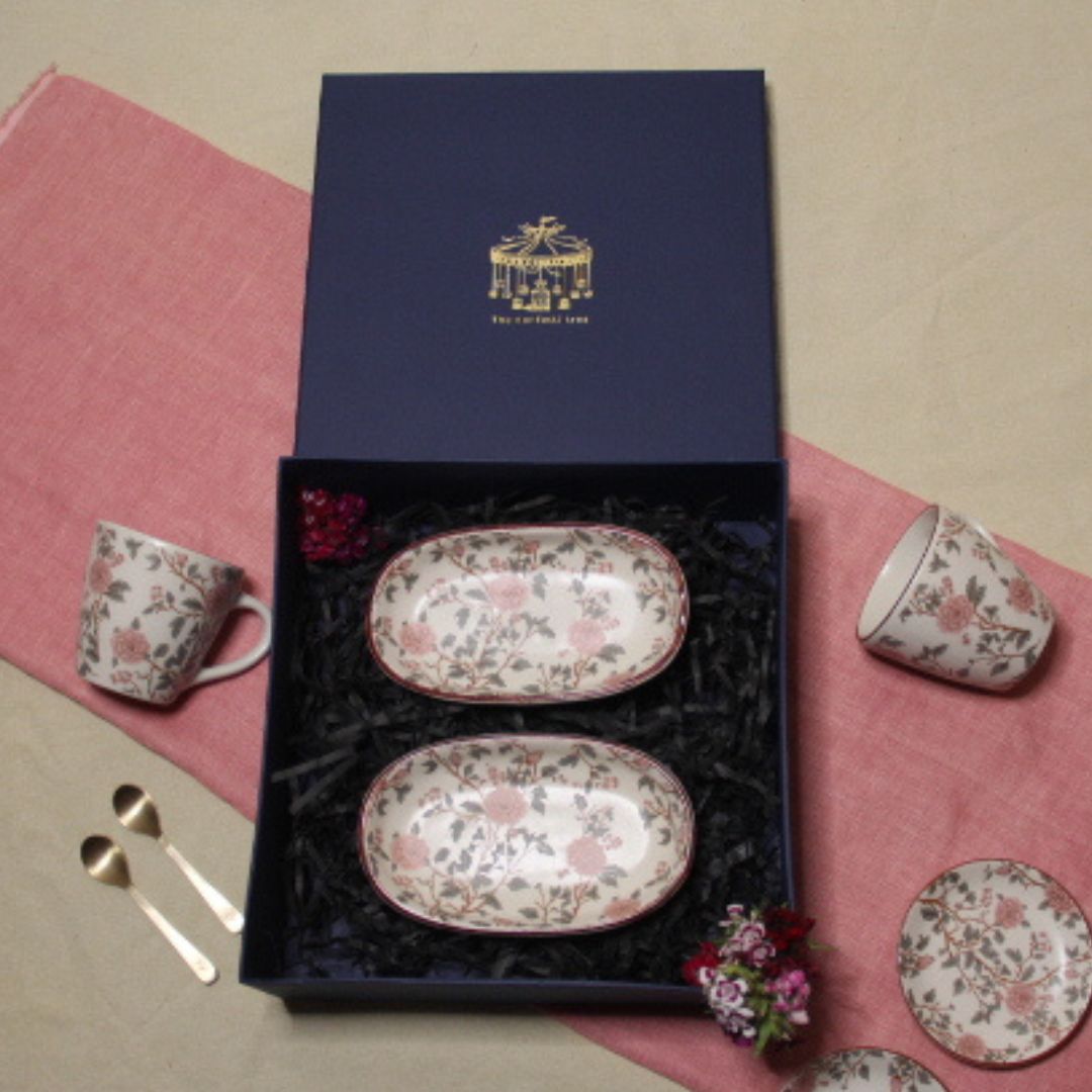 Dreamy floral teaplates