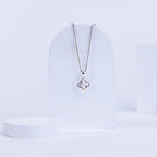 Exquisite 92.5 Sterling Silver White Clover Pendant in Mother of Pearl