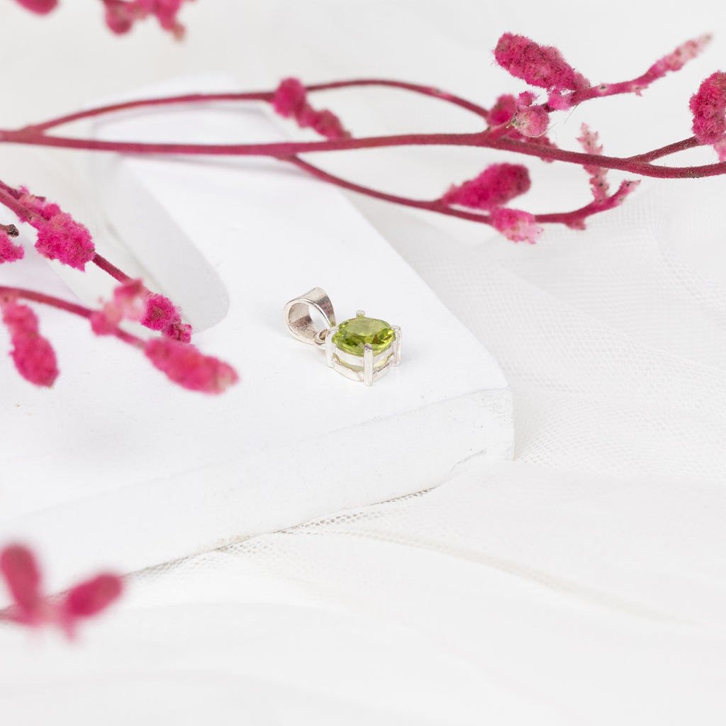 Peridot Minimalist Halo Pendant in 92.5 Sterling Silver