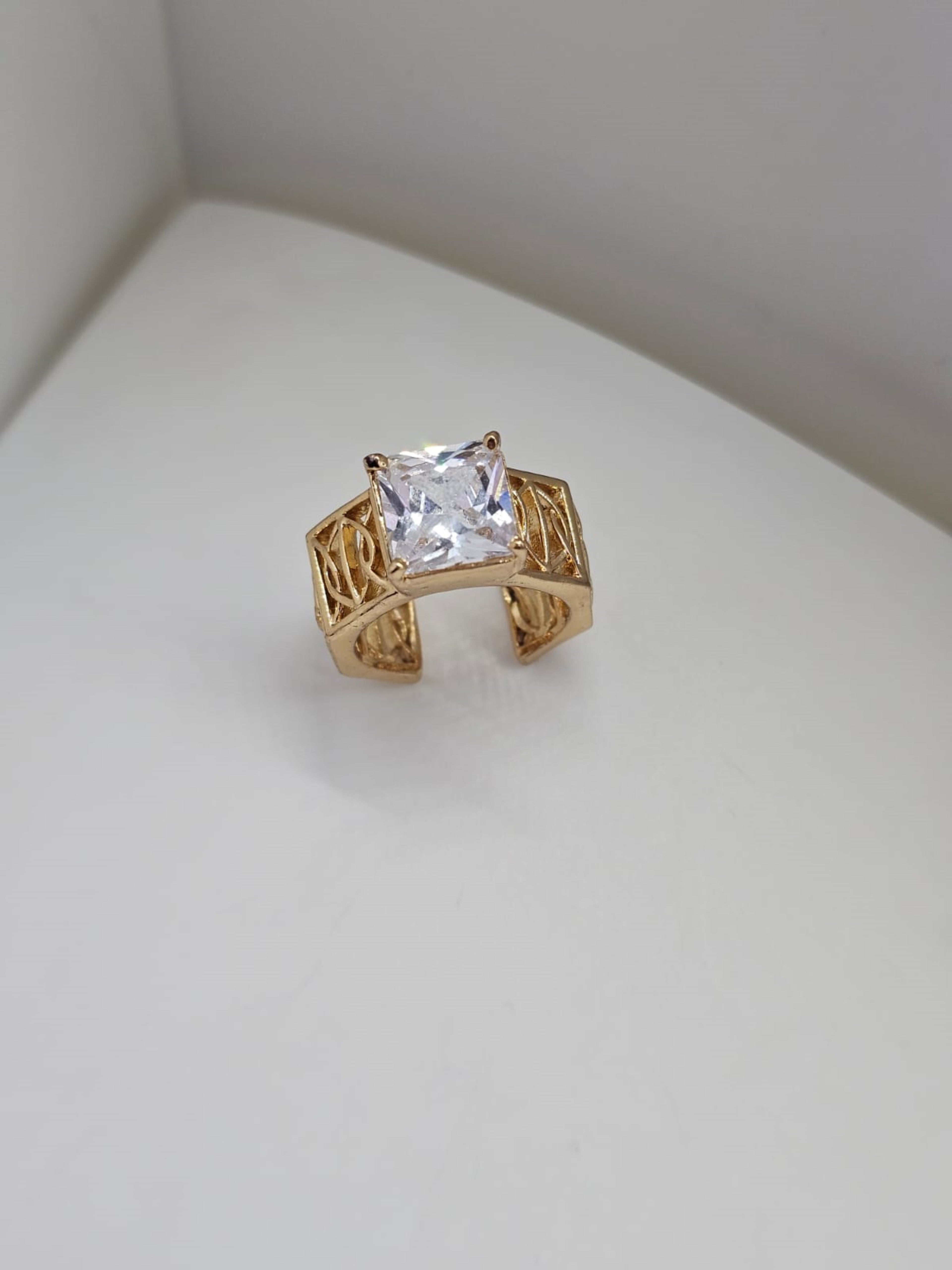SPACED RING