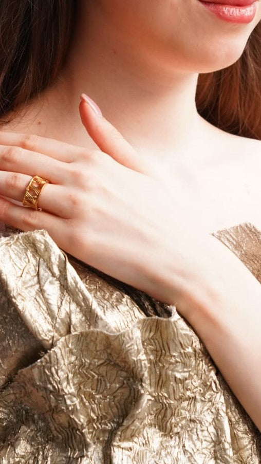 CRISSCROSS RING