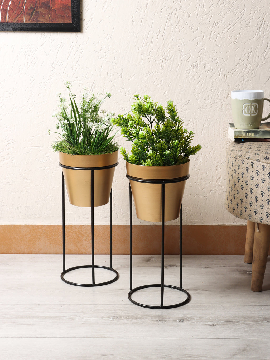 Amaya Decors Big Pot Shape Planter with Stand Black & Gold Set of 2
