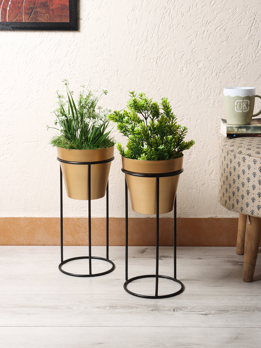 Amaya Decors Big Pot Shape Planter with Stand Black & Gold Set of 2