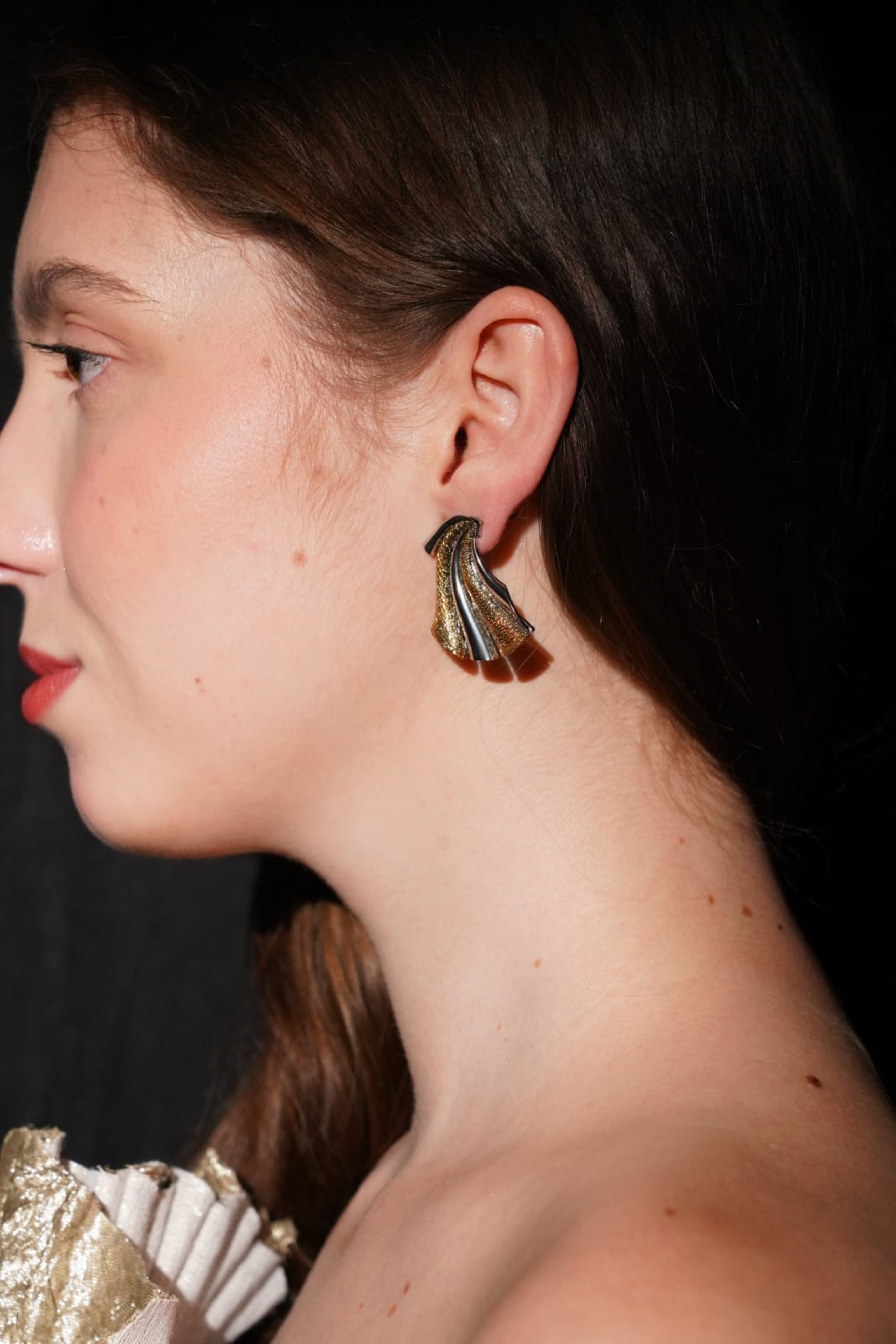 KNIFE EDGE EARRINGS
