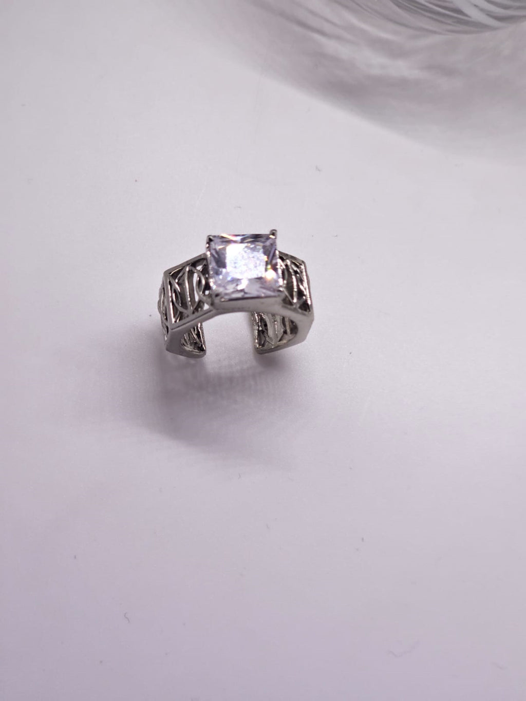 SPACED RING