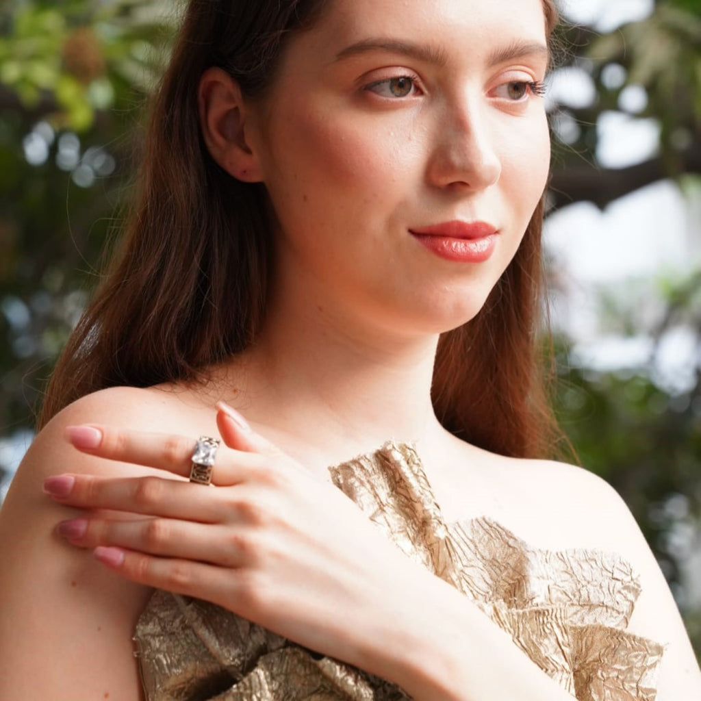SPACED RING