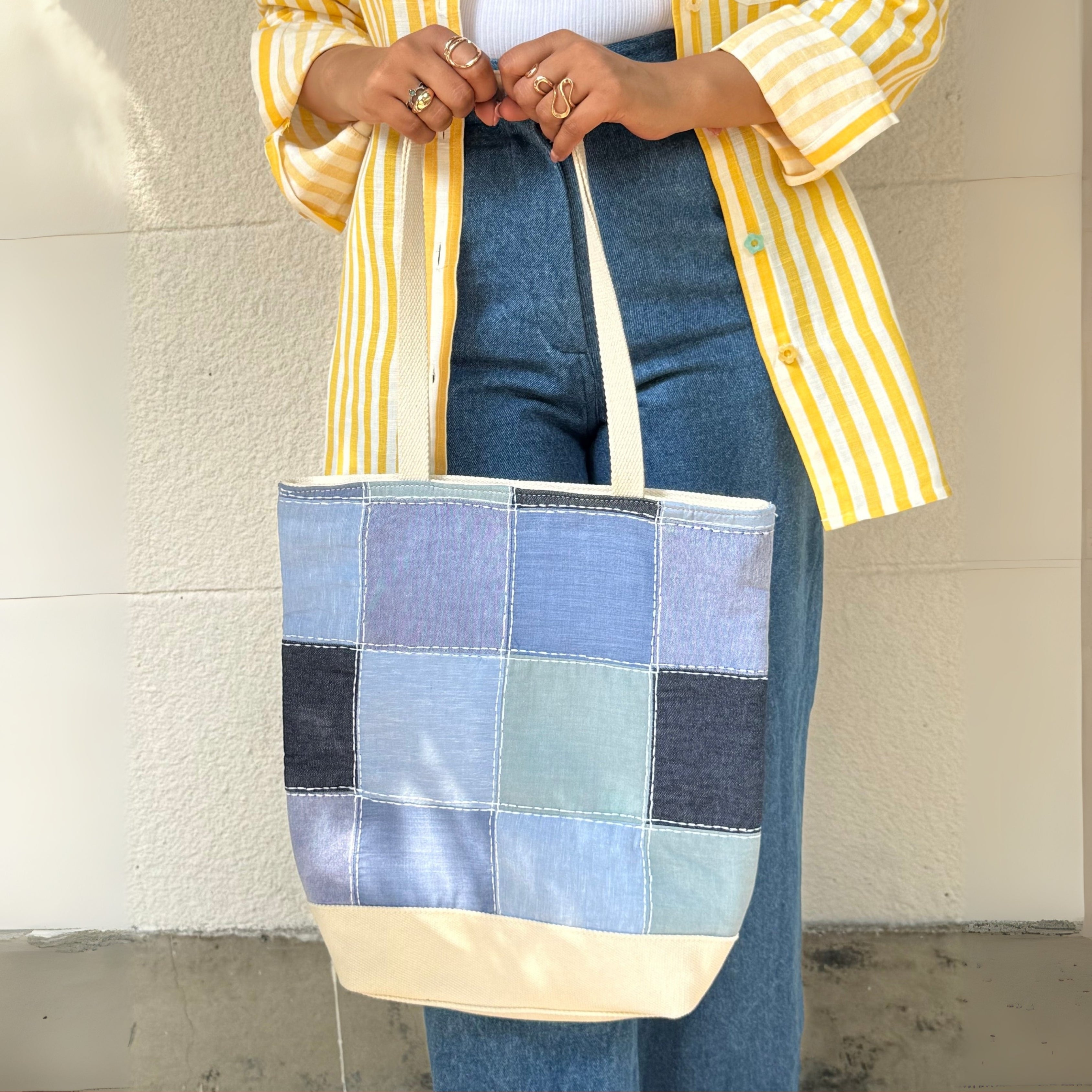 Tile tote