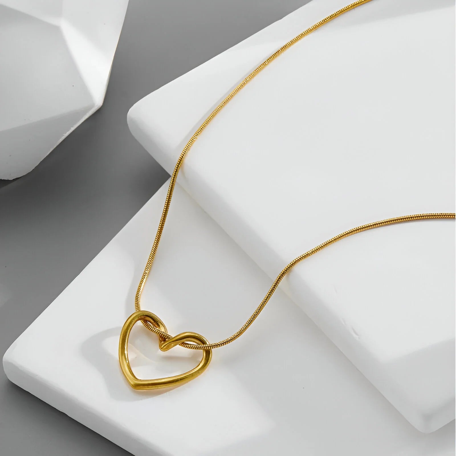Trendy Heart Hollow Pendant Necklace
