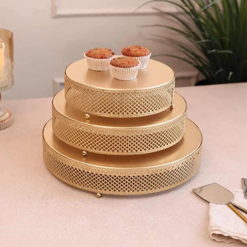 Amaya Decors Round Etching Line Buffet Riser Set of 3