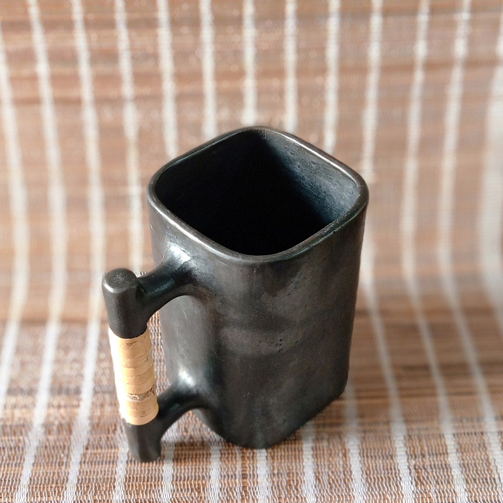 Longpi Black Pottery Beer Mug Large Square