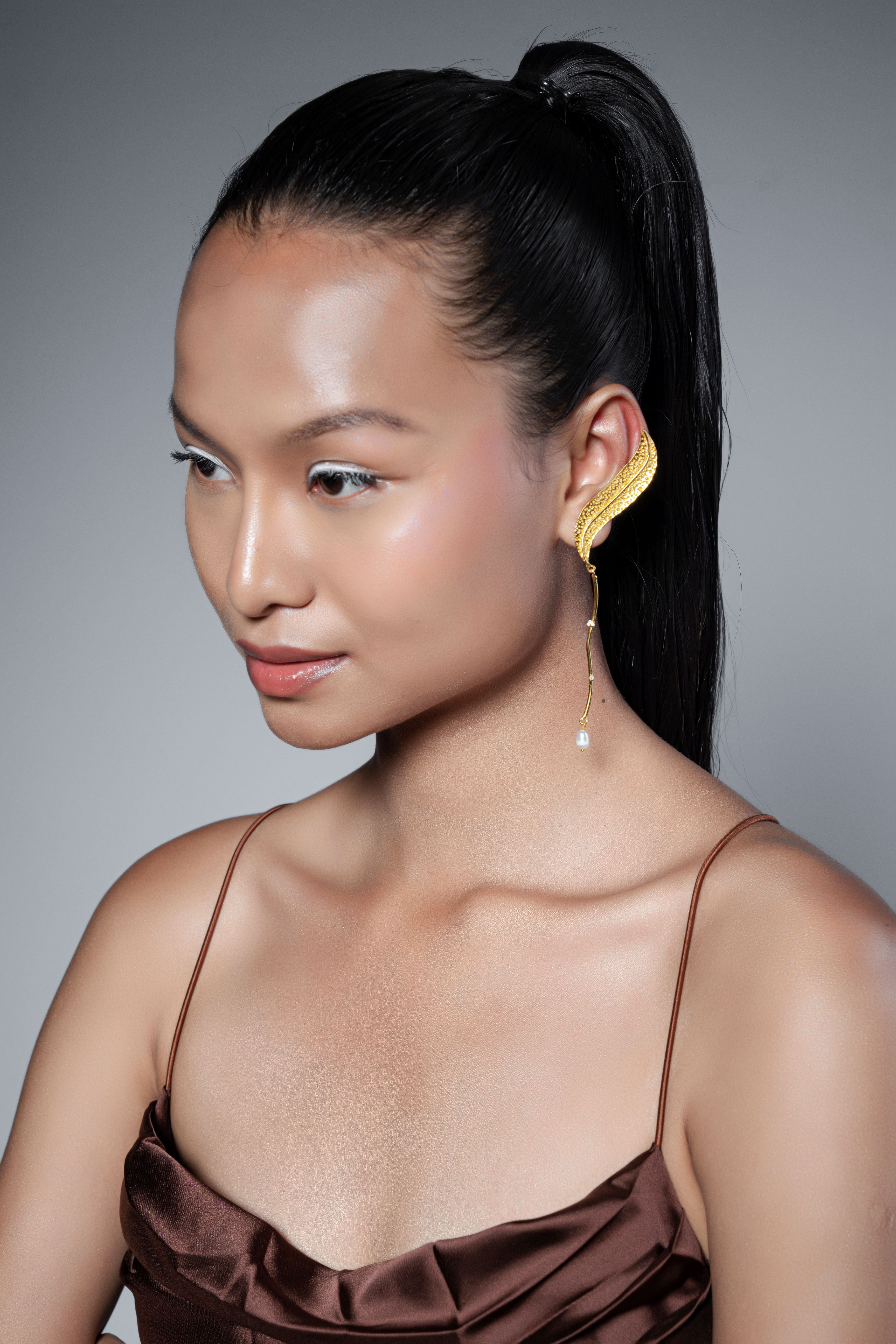 NINA EAR CUFF