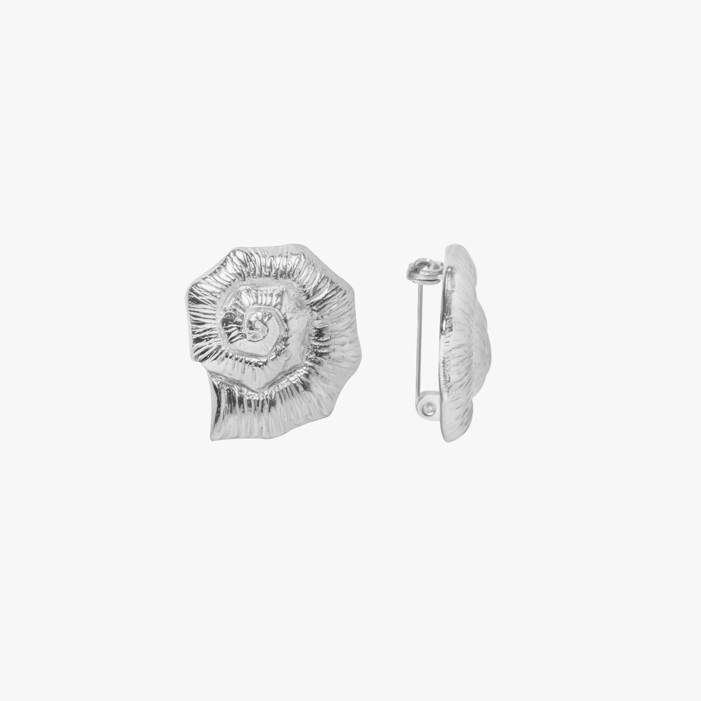 Knobbed Whelk Brooch - Silver Tone