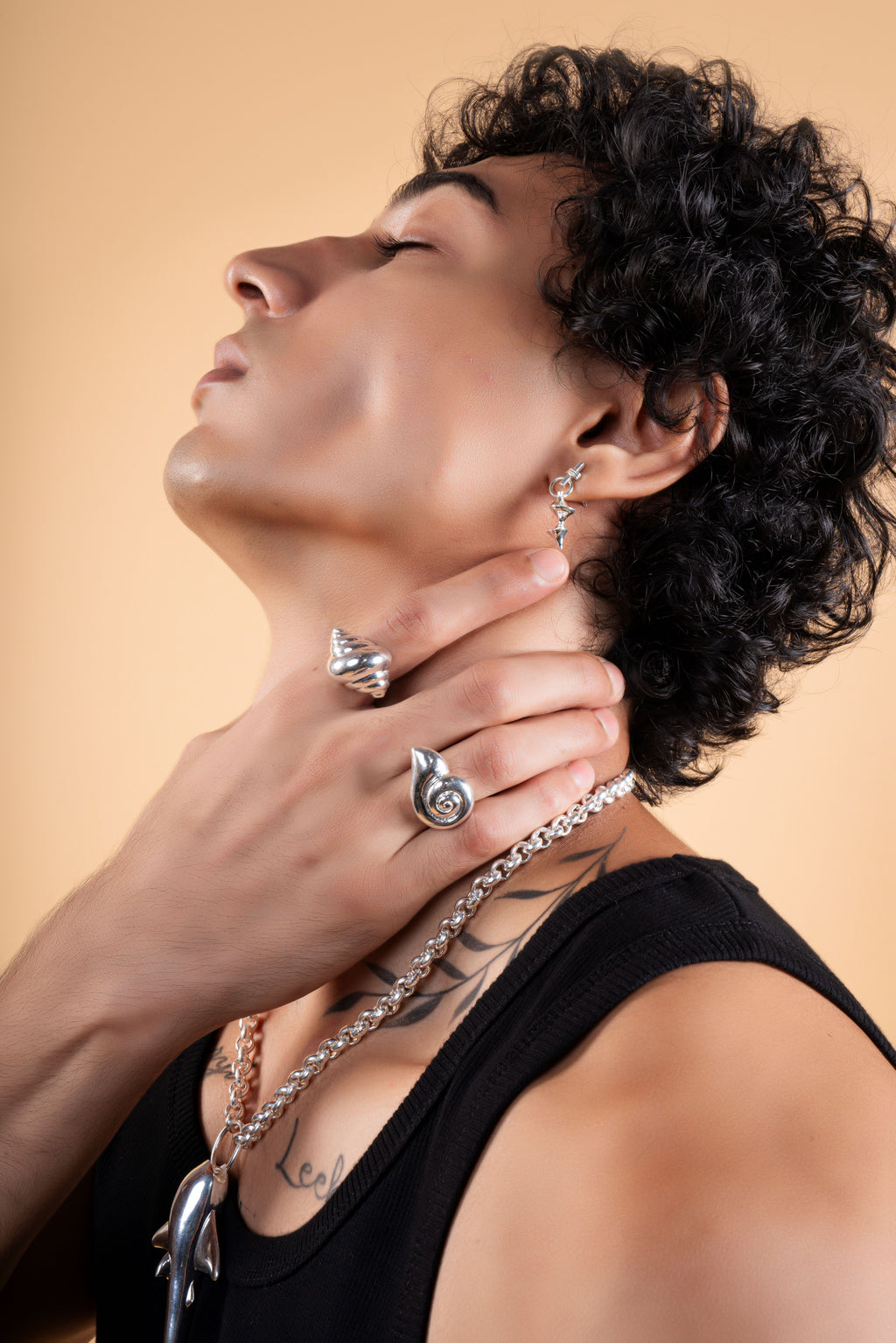 Tulip Shell Ring - Silver Tone