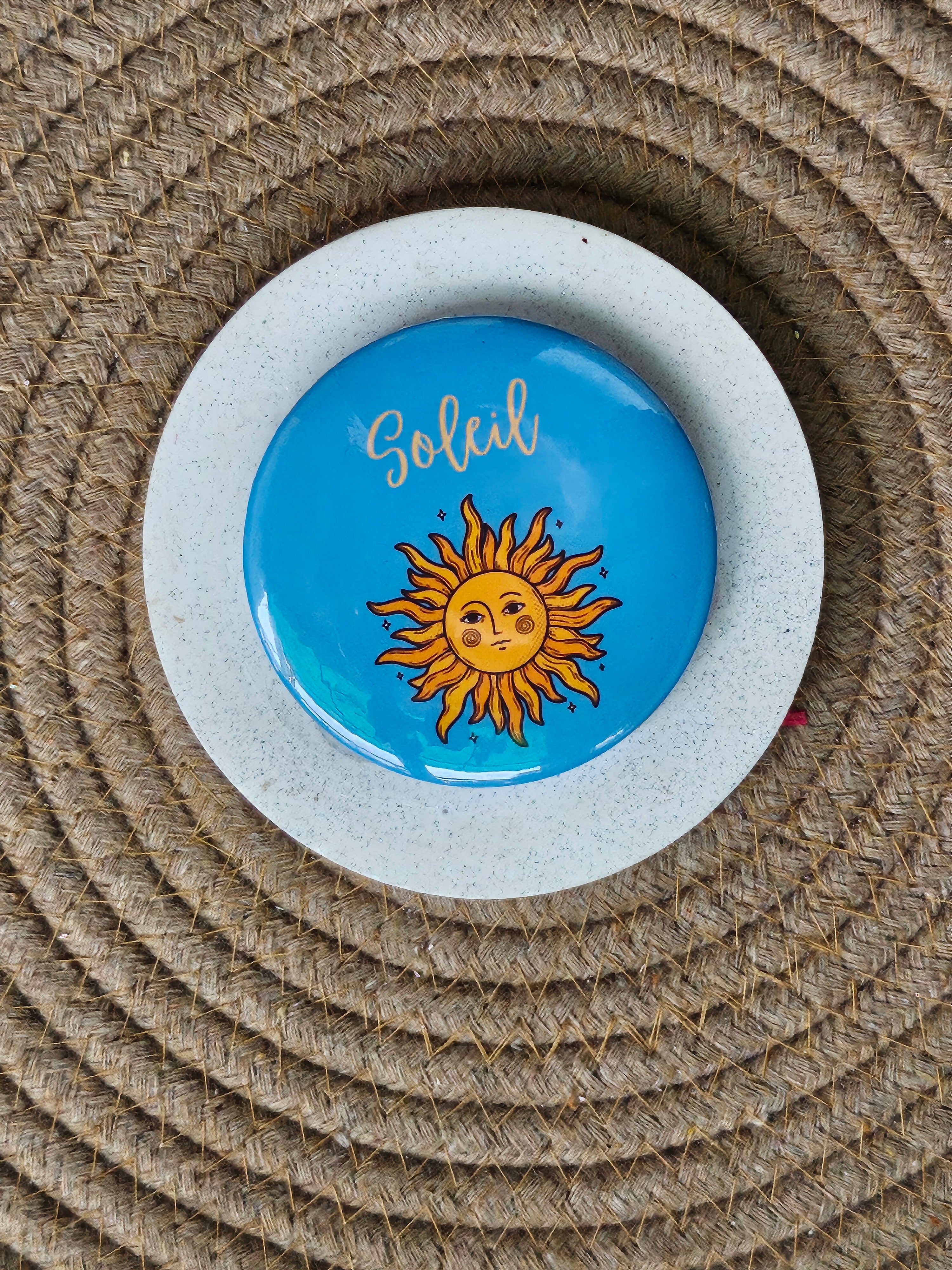 Round Pin Badges - Soleil