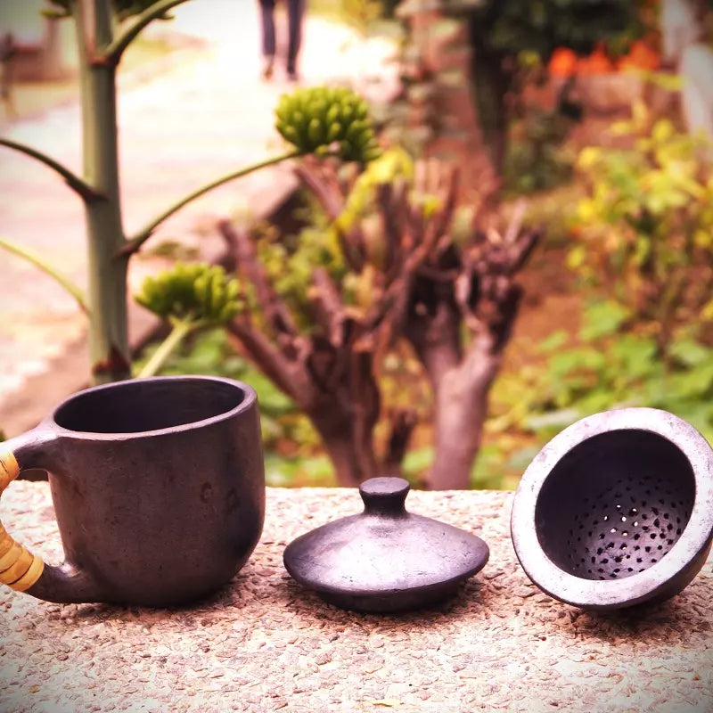 Longpi Black Pottery Green/Infusion Tea Mug with Strainer and Lid (Large)