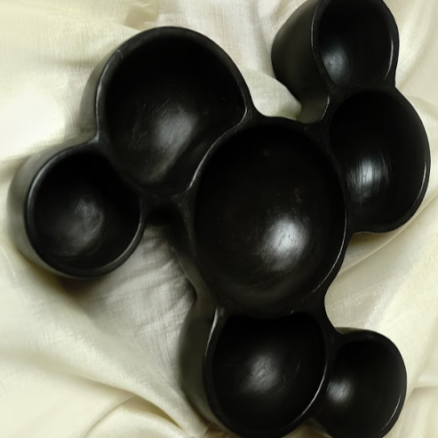 Honeycomb Cave Display Plate