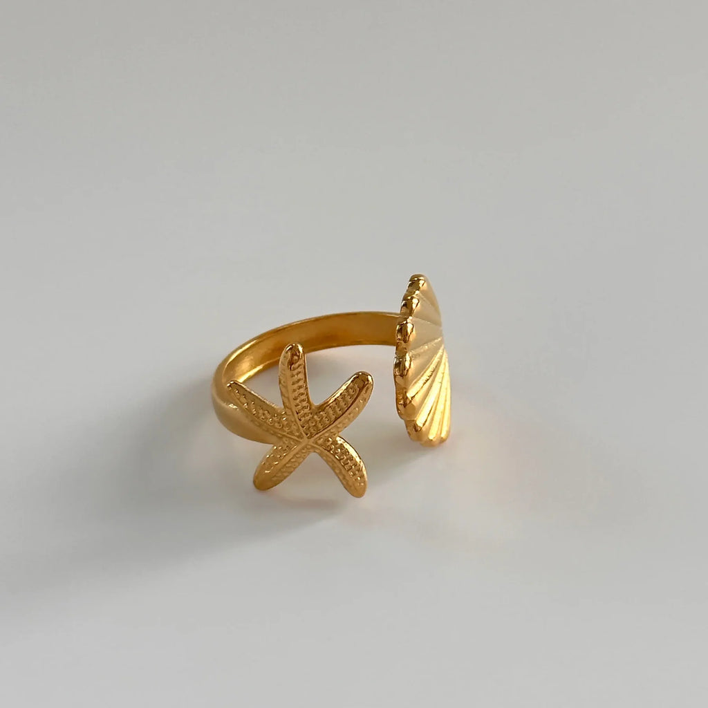 Star and shell ring