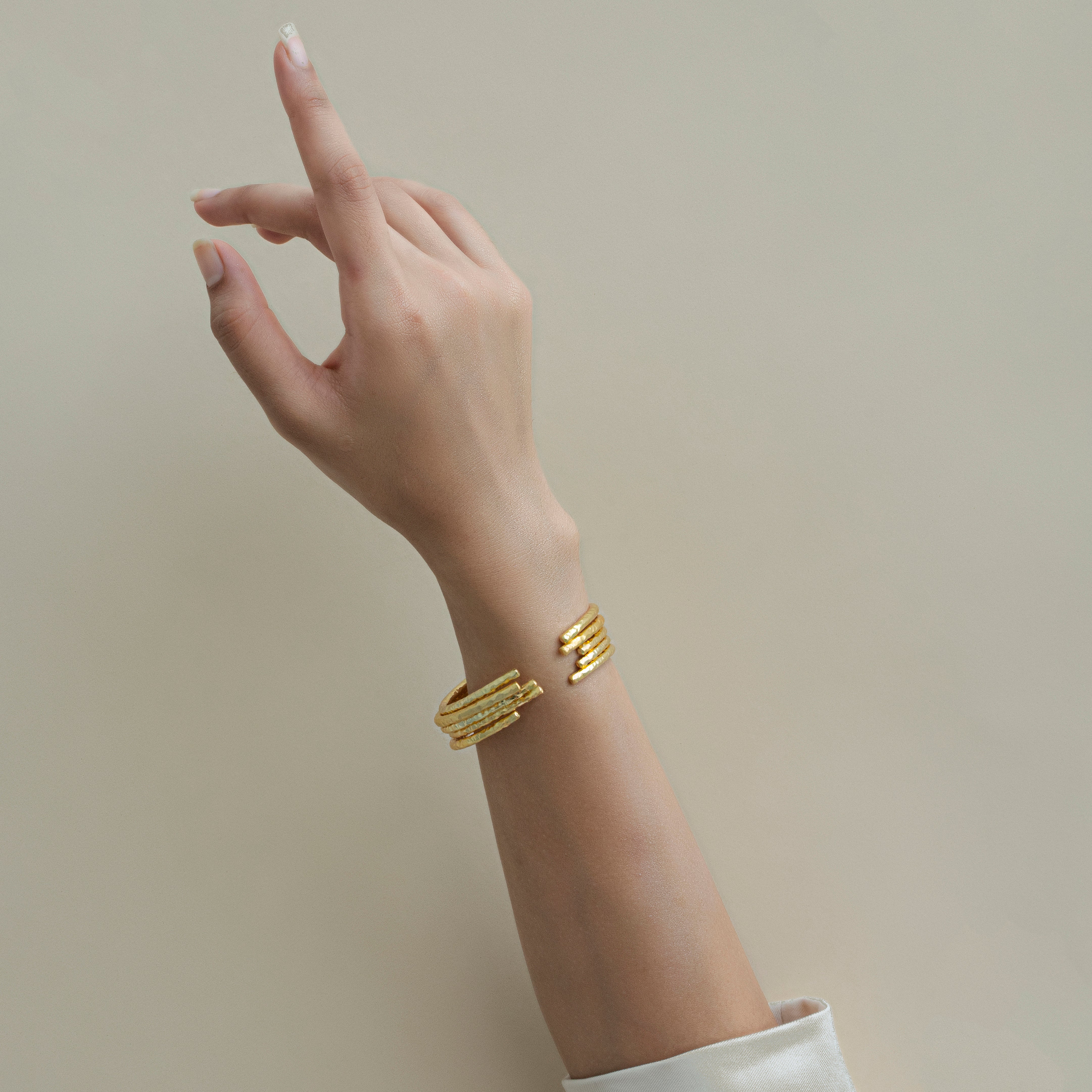 EMPRESS BANGLE PLAIN - GOLD TONE - SET OF 3