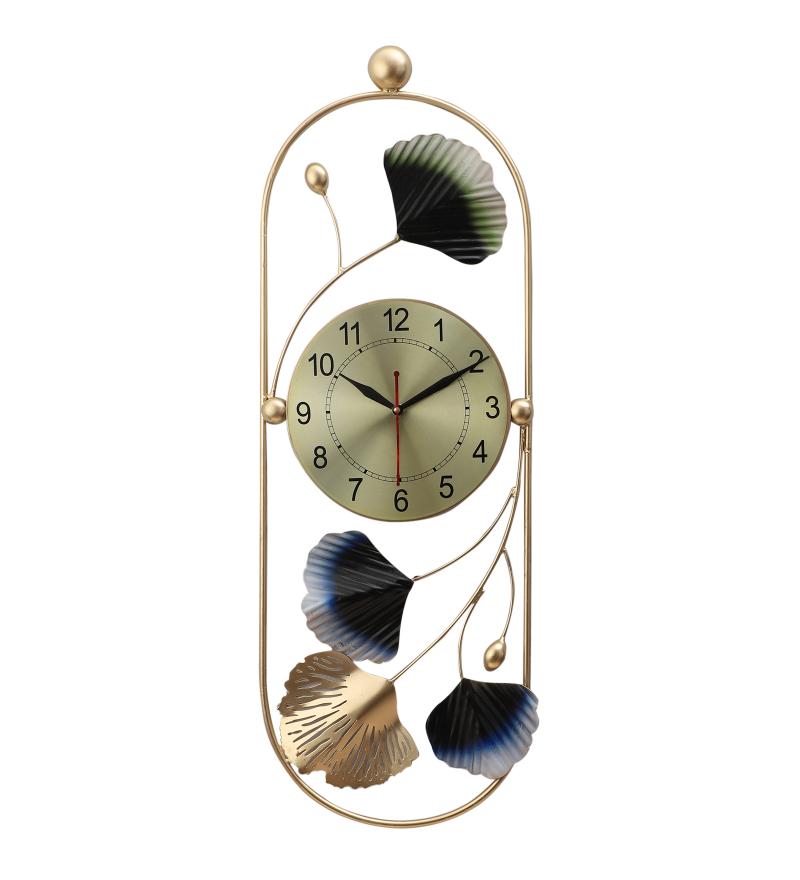 Amaya Decors Multicolor Oval Etching Clock