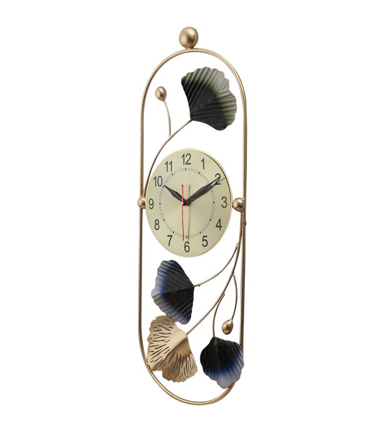 Amaya Decors Multicolor Oval Etching Clock