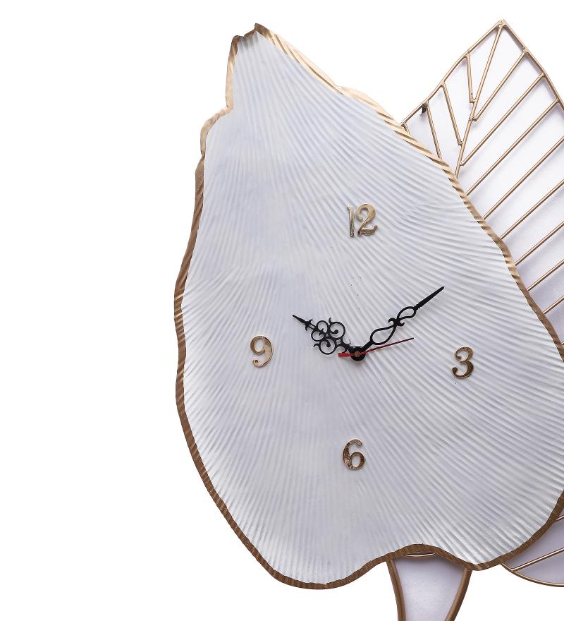 Amaya Decors Double Leaf Wall Clock